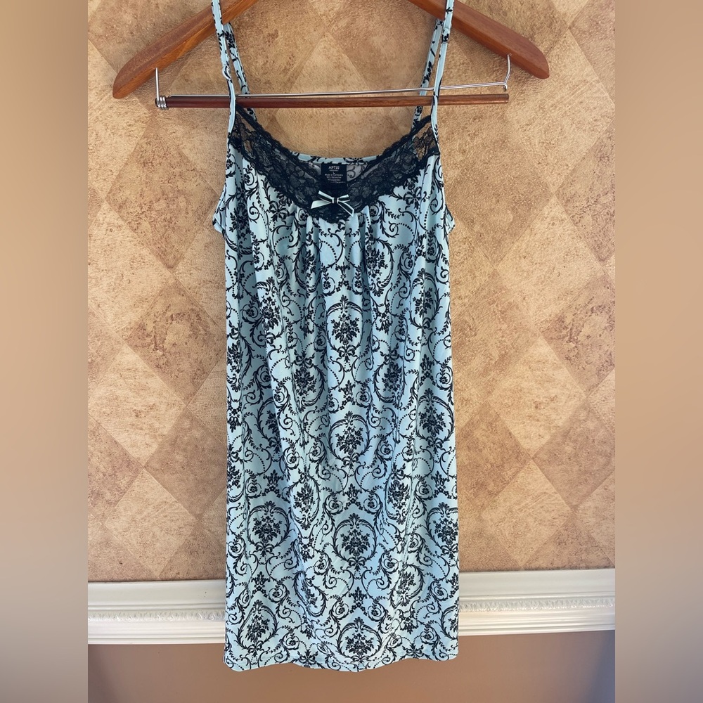 Woman’s Size Large Apt 9 Light Blue with Black floral pattern Nightgown/Teddy